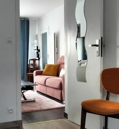 Appartement Pau Apartment *